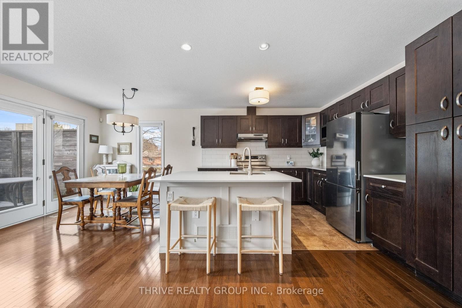 2 - 582 HYDE PARK ROAD photo 5
