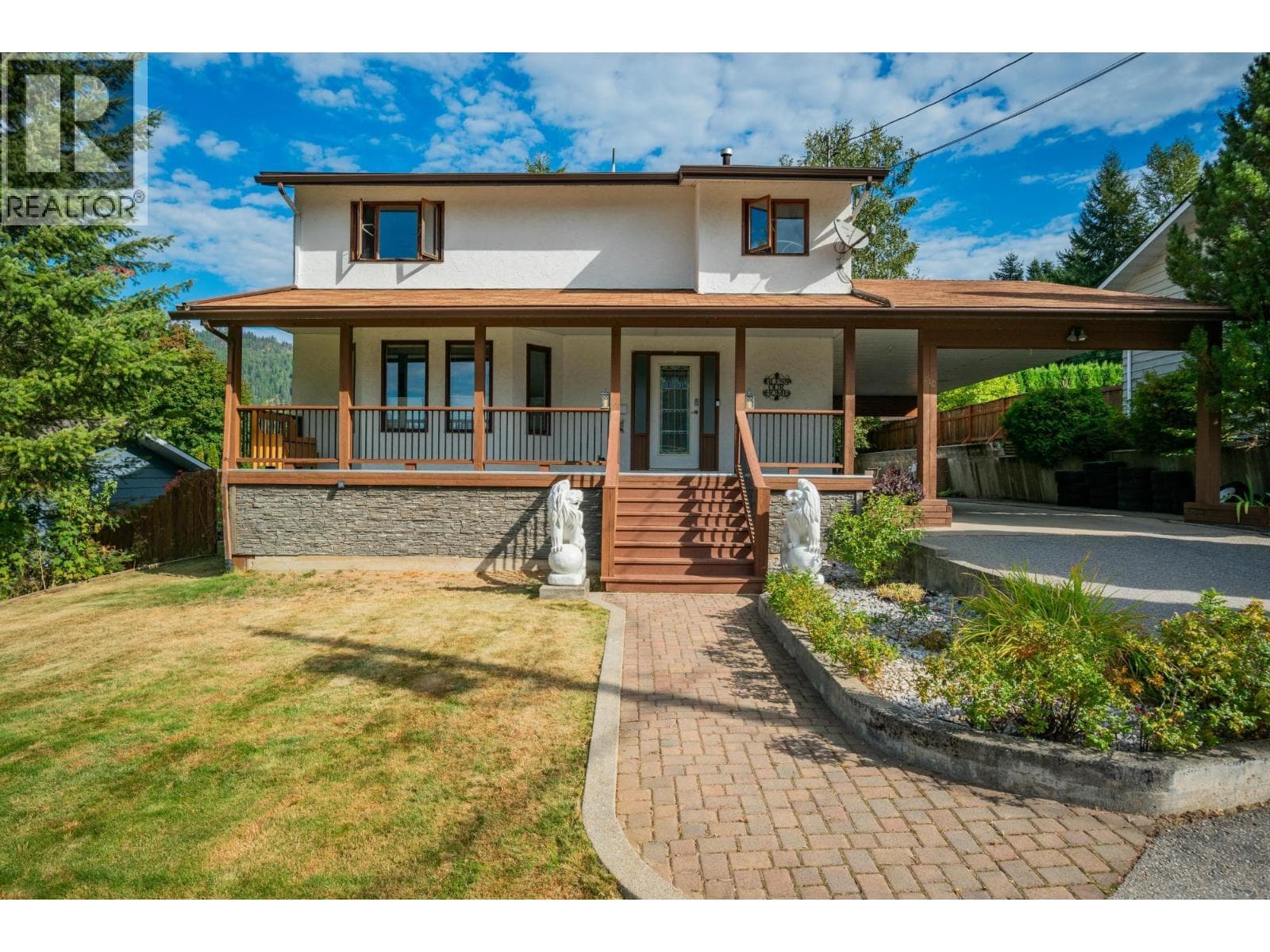 6 bed 4 bath single family at 110 CEDAR Avenue — $625,000
