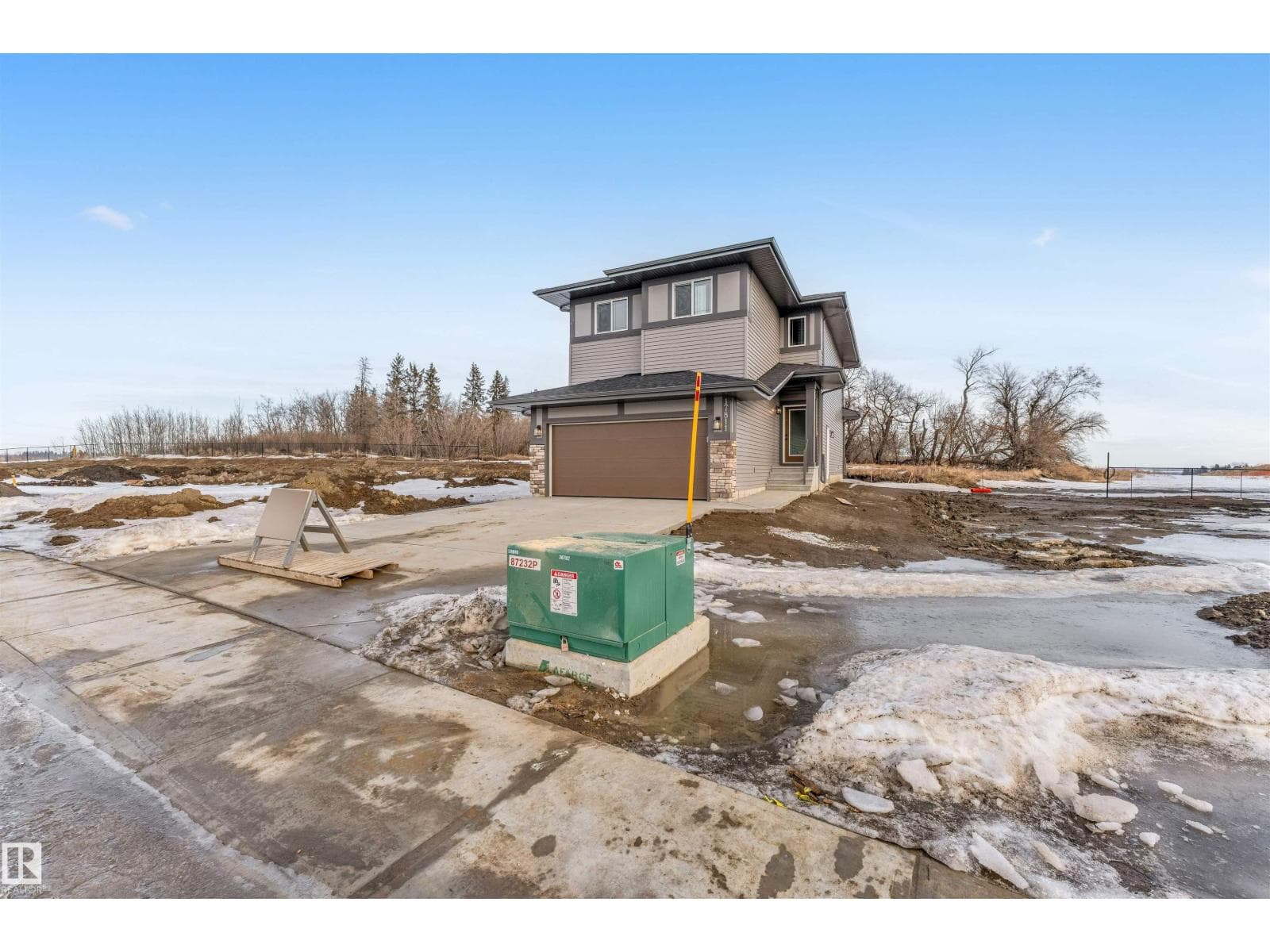 17811 7 ST NE photo 2