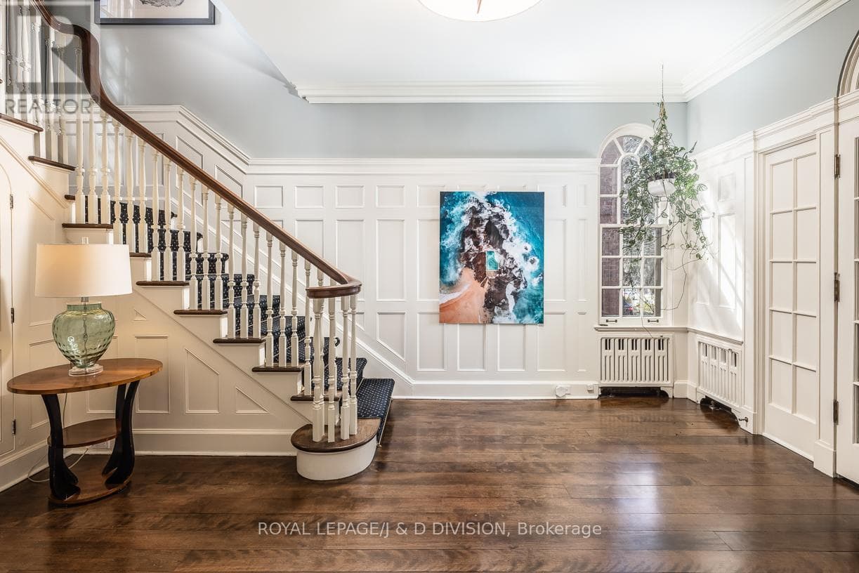 17 PARKWOOD AVENUE photo 3