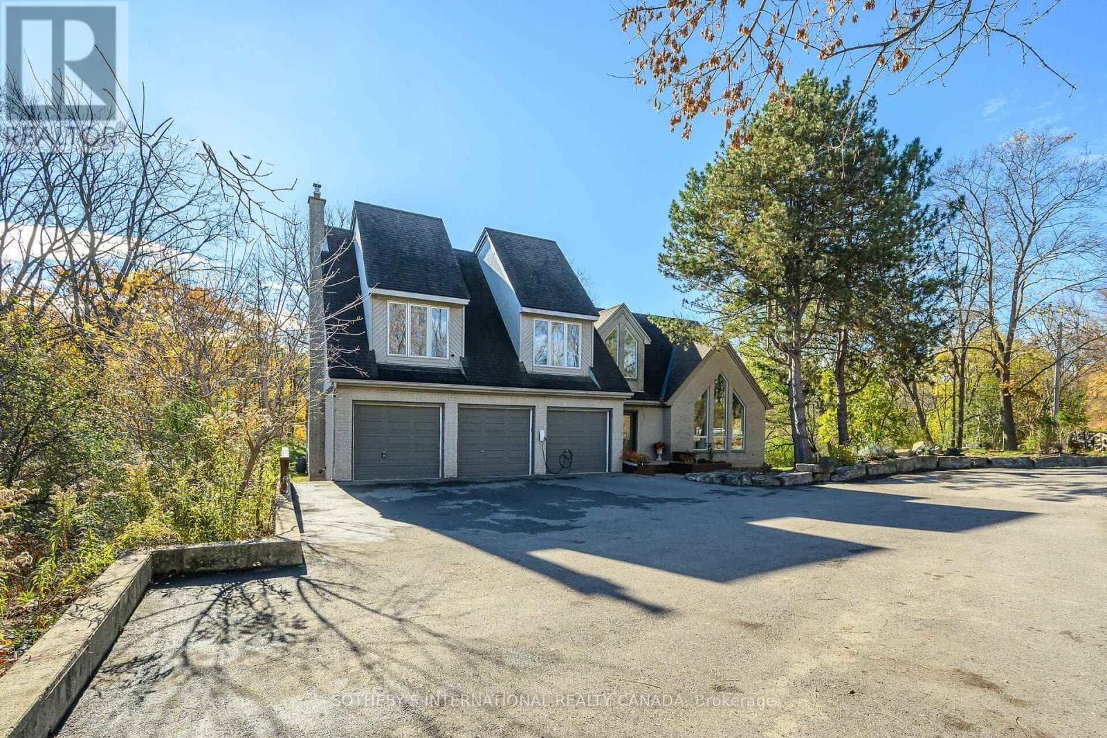 774 OLD DUNDAS ROAD photo 2