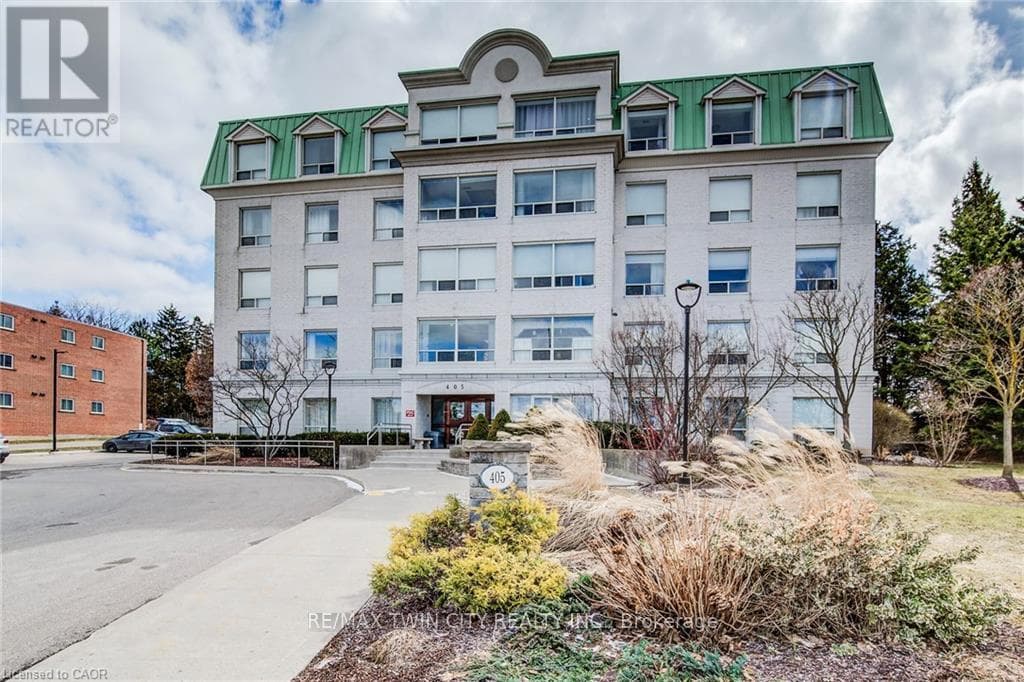 507 - 405 ERB STREET W photo 2