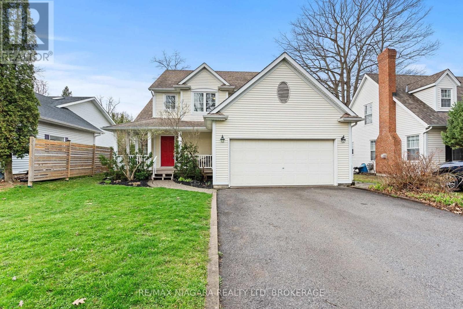 3 bed 3 bath single family at 12 OAK DRIVE — $850,000