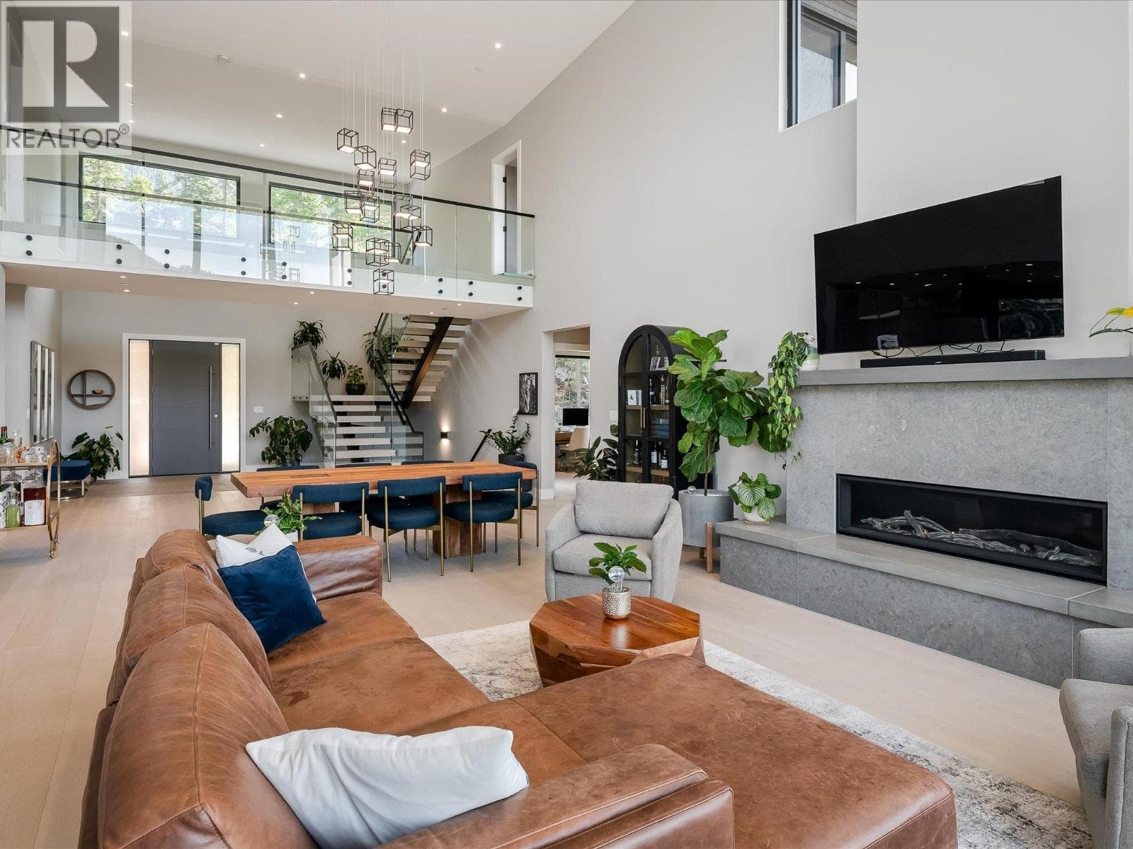 9292 STELLER'S WAY photo 4