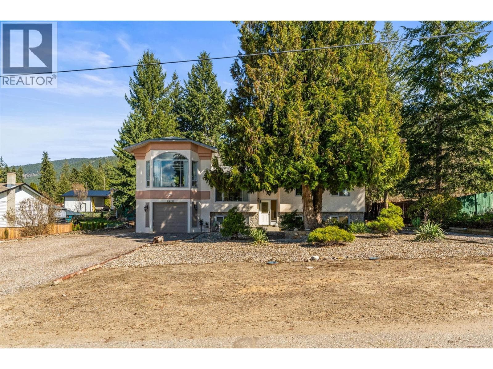 3419 Larch Drive photo 4