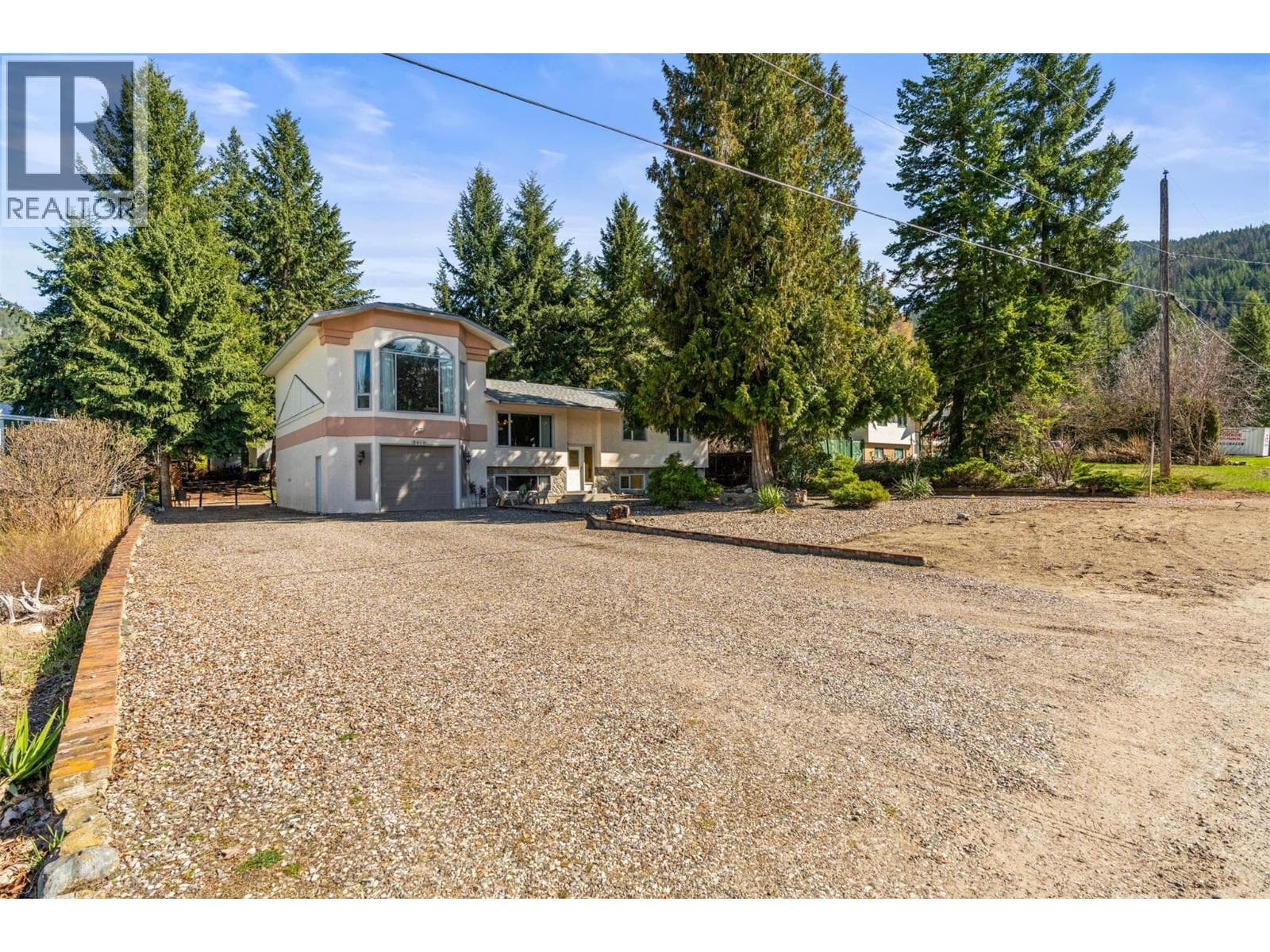 3419 Larch Drive photo 3