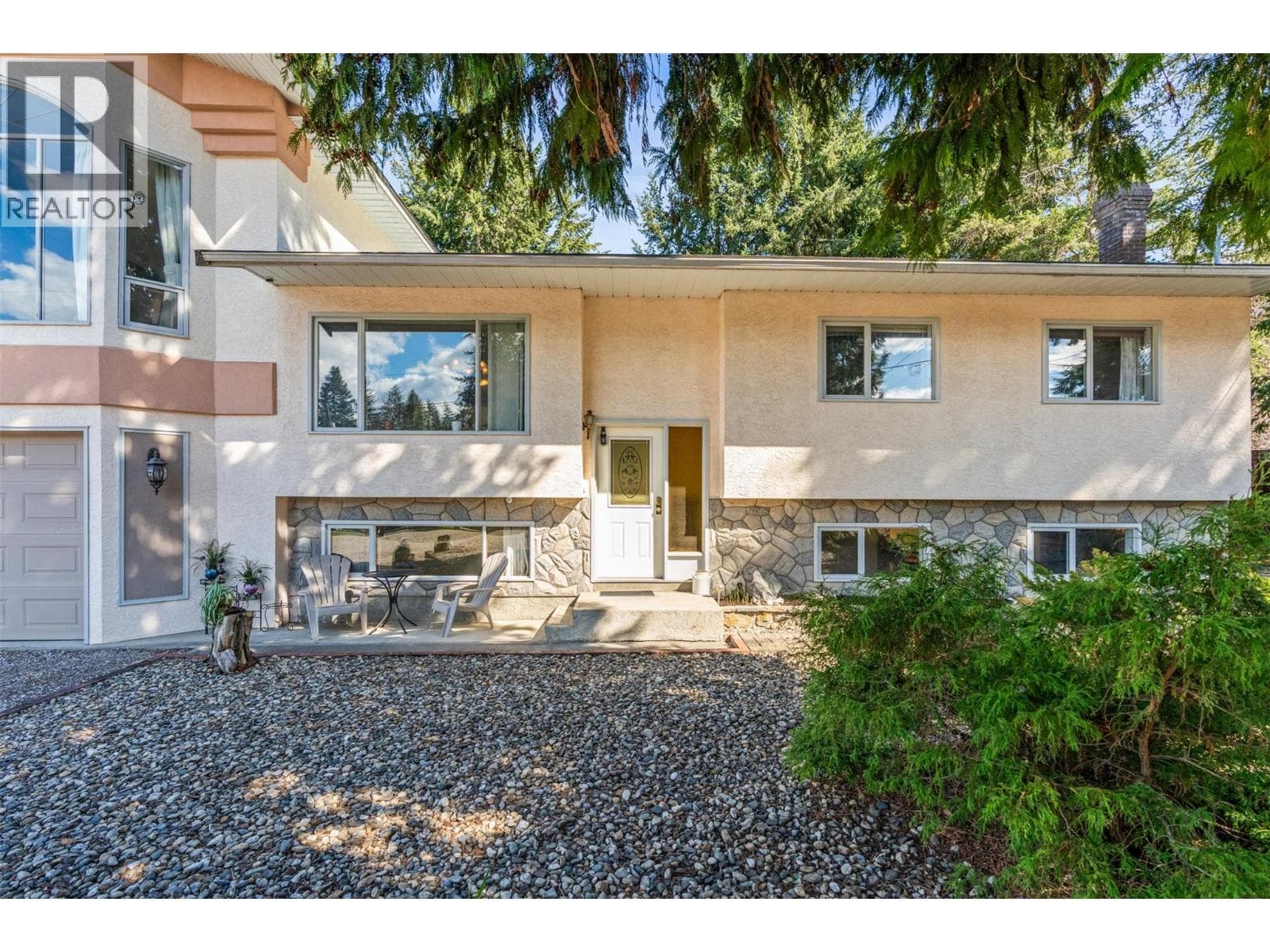 3419 Larch Drive photo 5