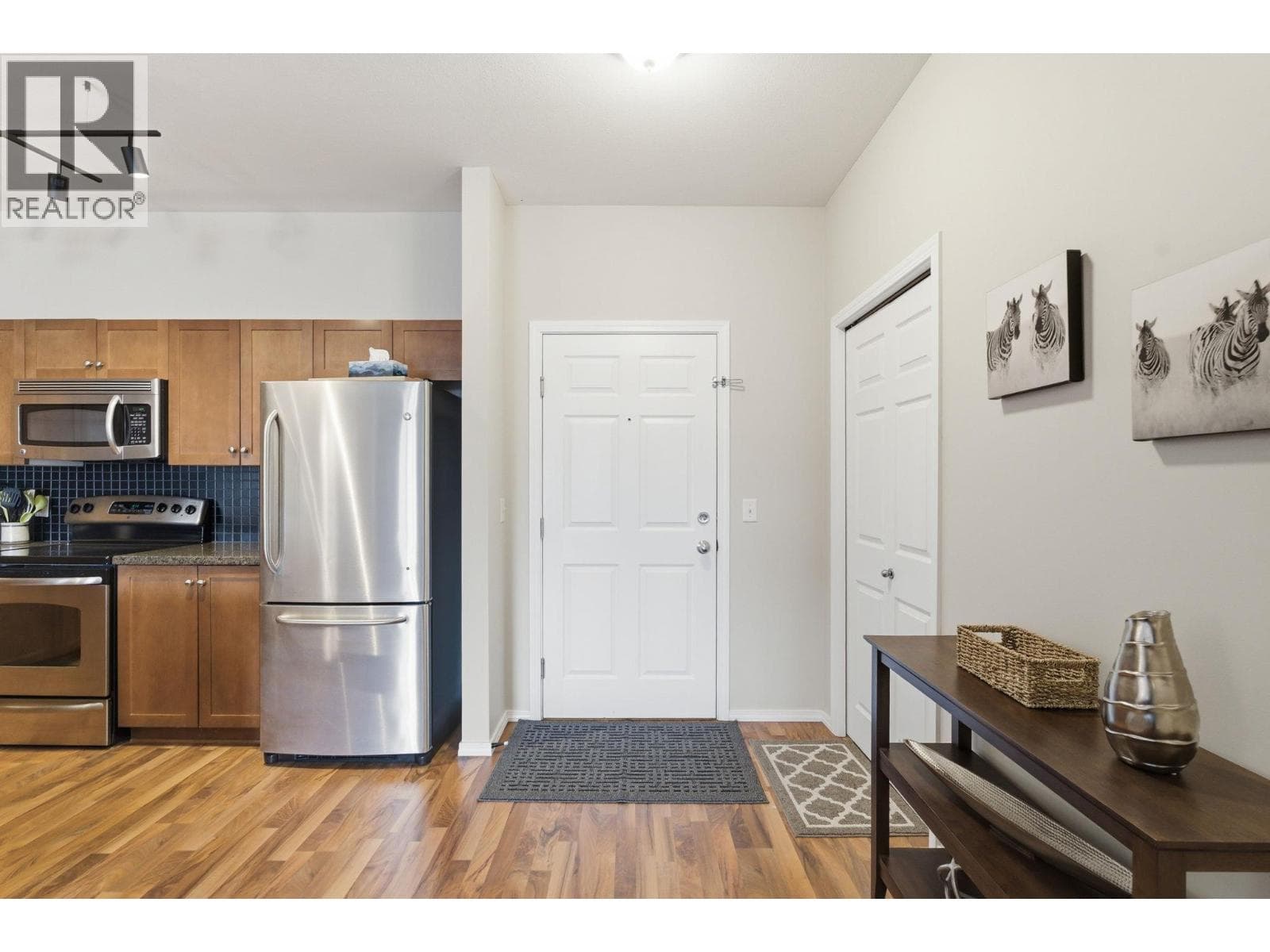 1873 Country Club Drive Unit# 2518 photo 4