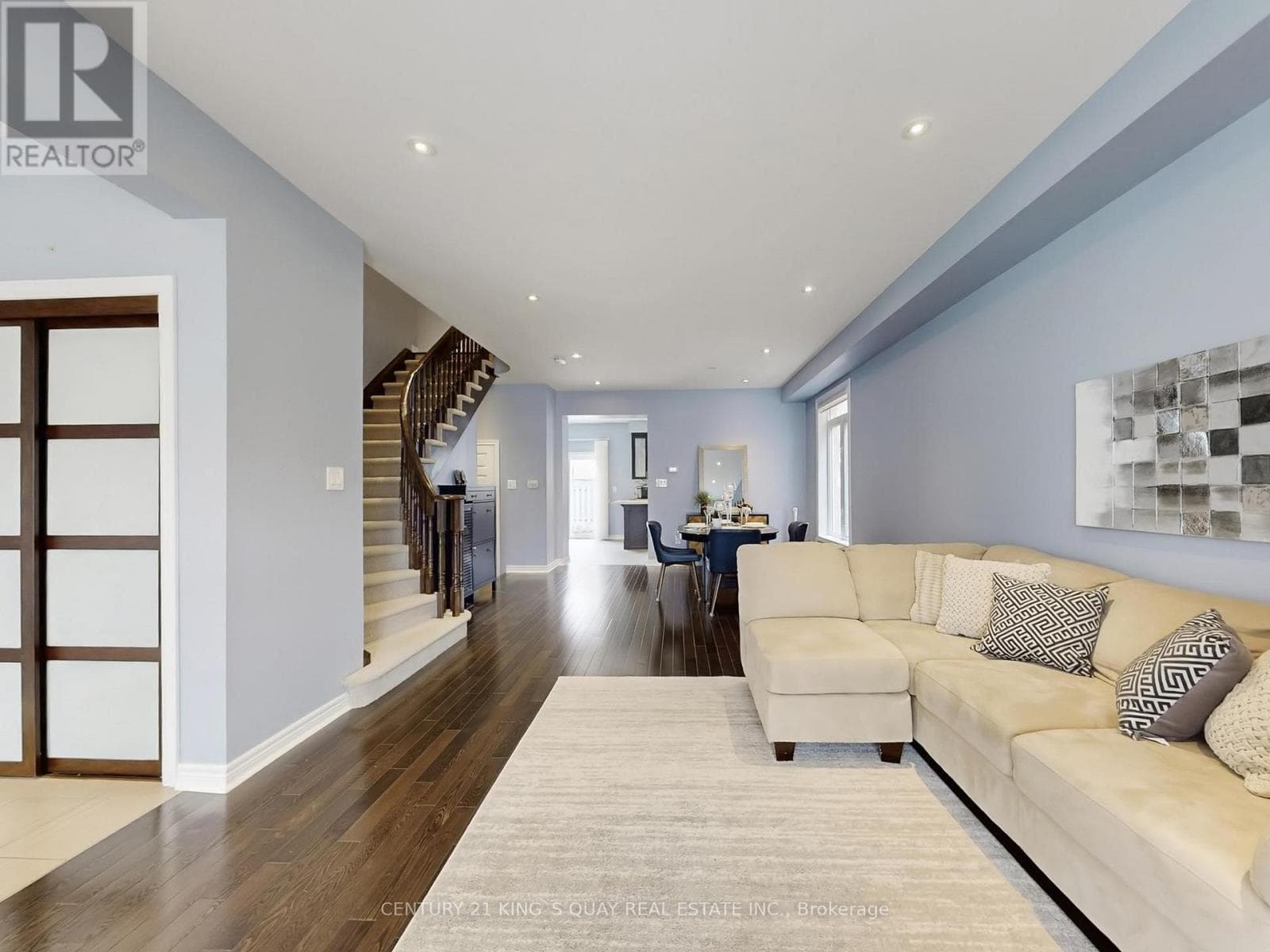 35 MCKENNON STREET photo 4