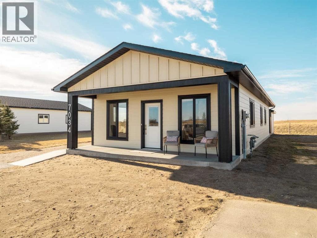 7034 48 Street photo 5