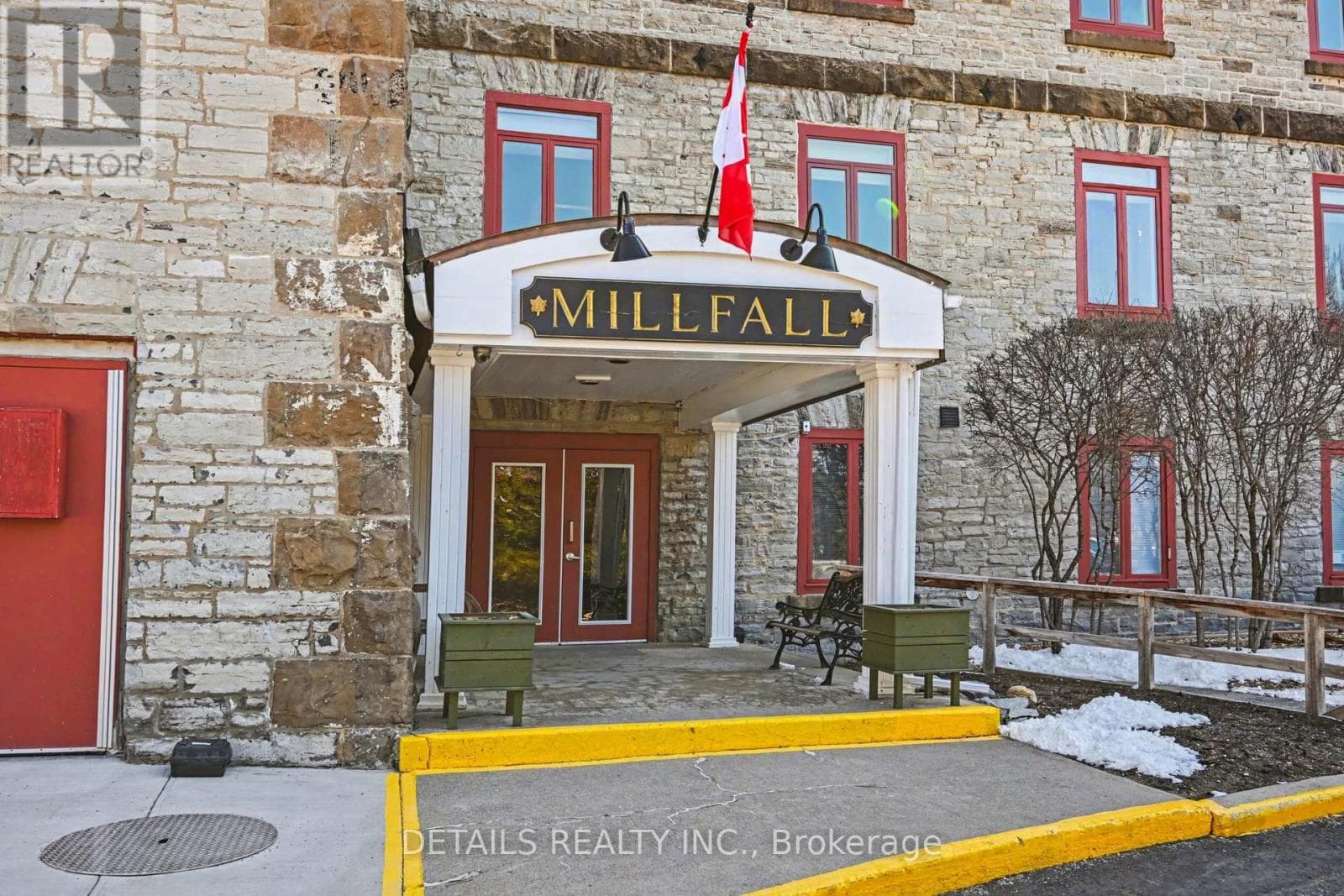 1 bed 1 bath single family at 311 - 1 ROSAMOND STREET E — $458,000