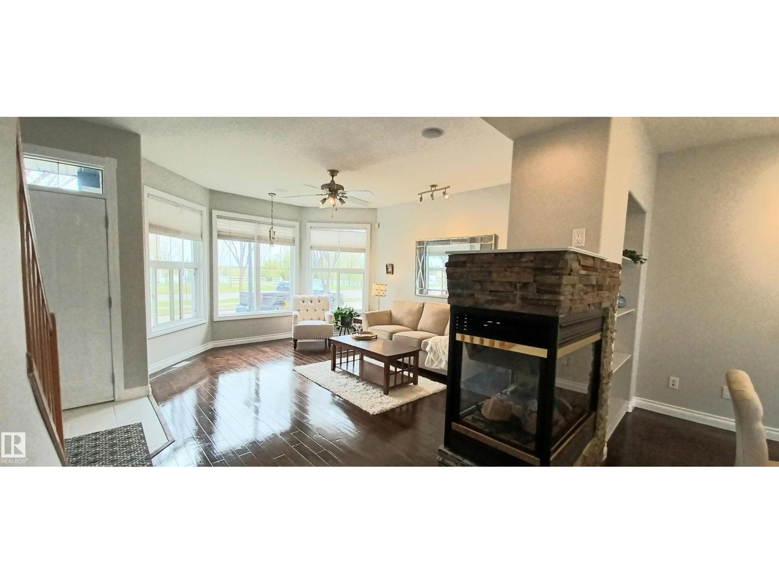 2036 TOWNE CENTRE BV NW NW photo 3