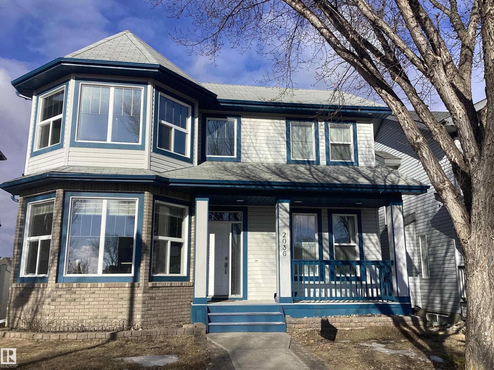 7 bed 4 bath single family at 2036 TOWNE CENTRE BV NW NW — $588,000