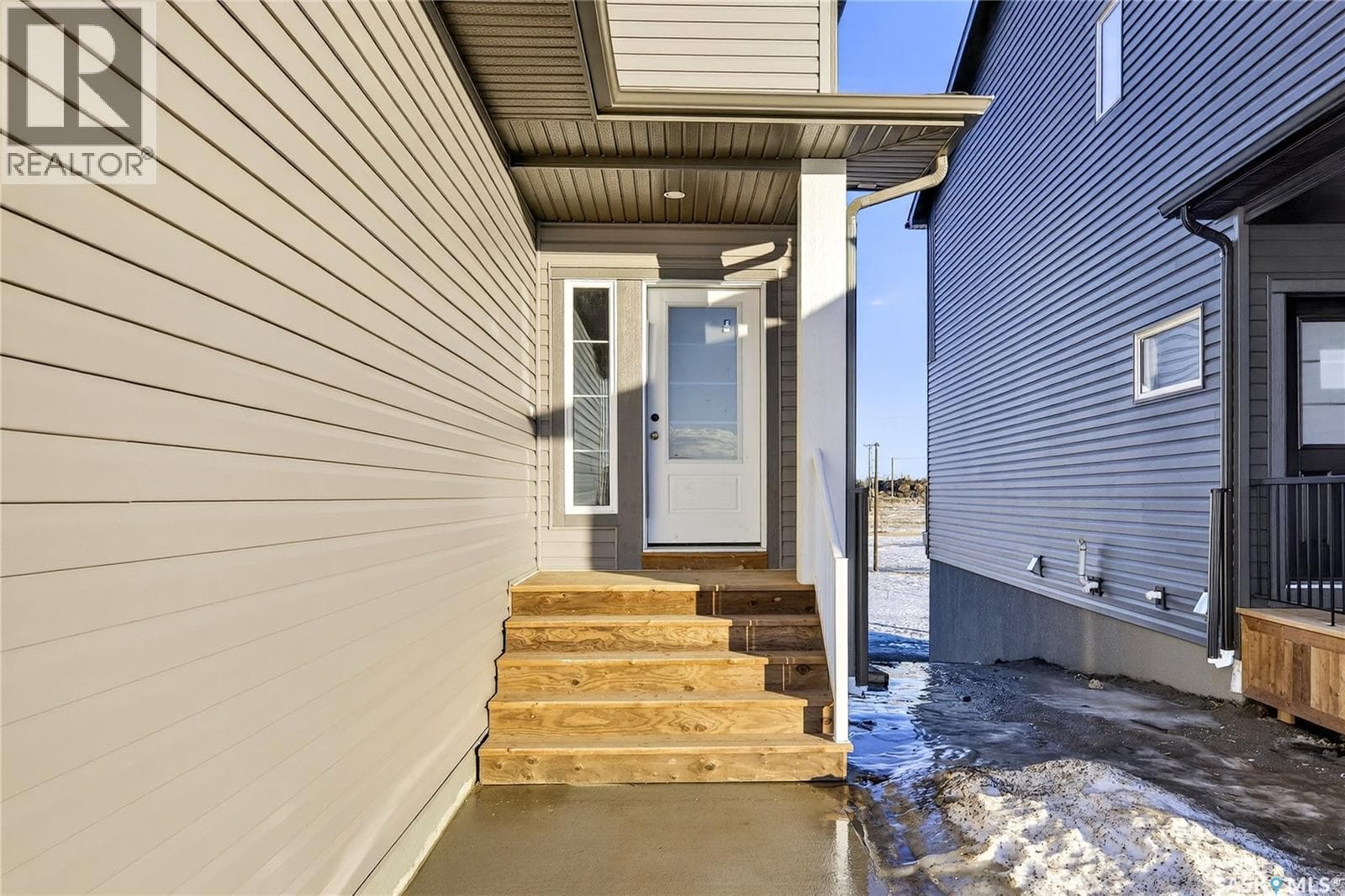 283 Nazarali WAY photo 2