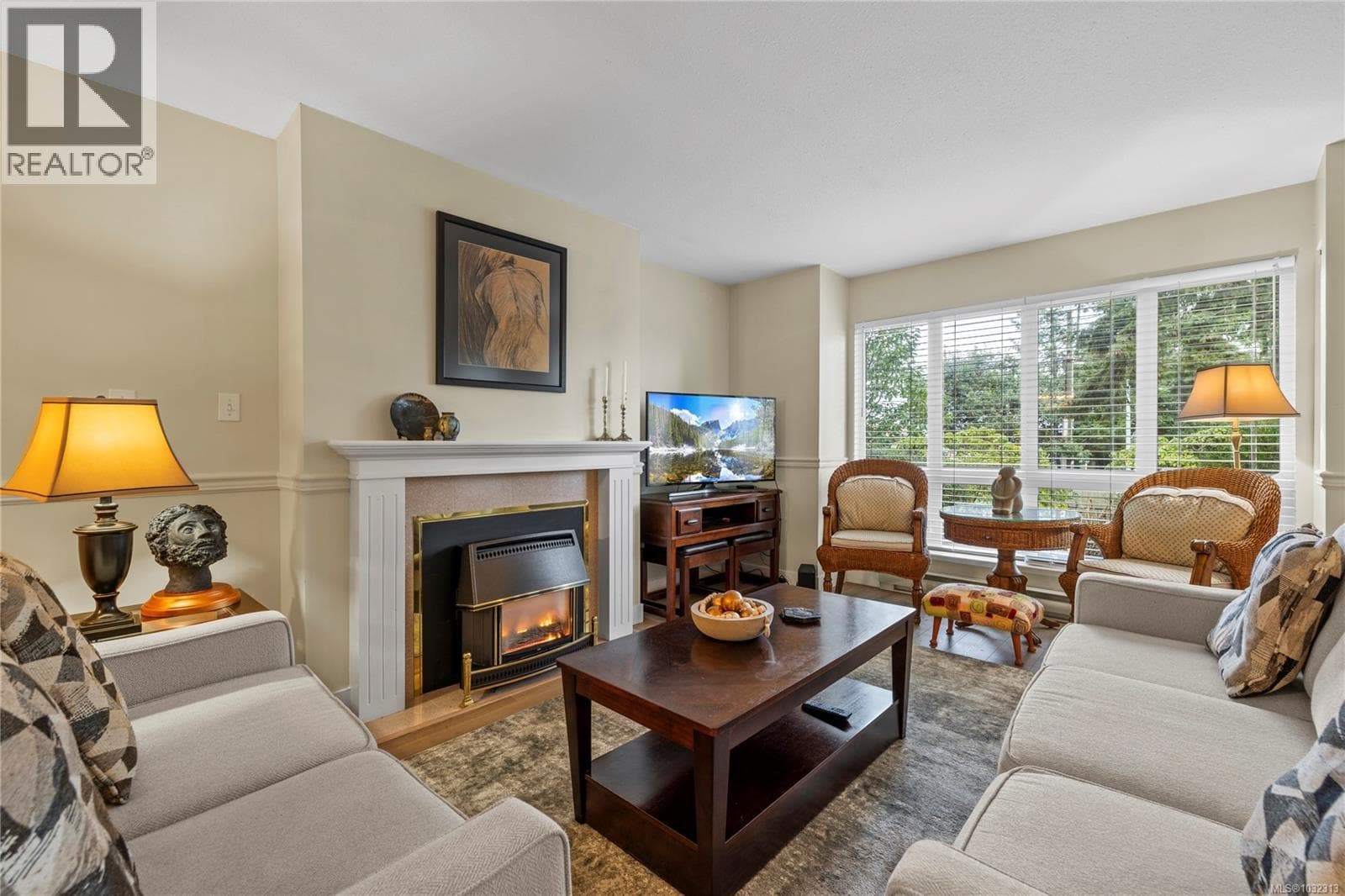 5994 Waterton Pl photo 4