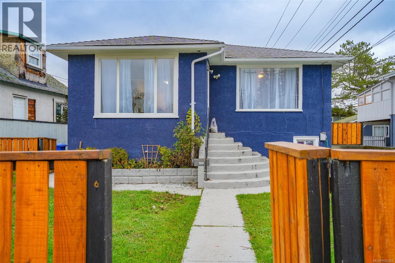 3 bed 2 bath single family at 4865 Burde St — $399,000