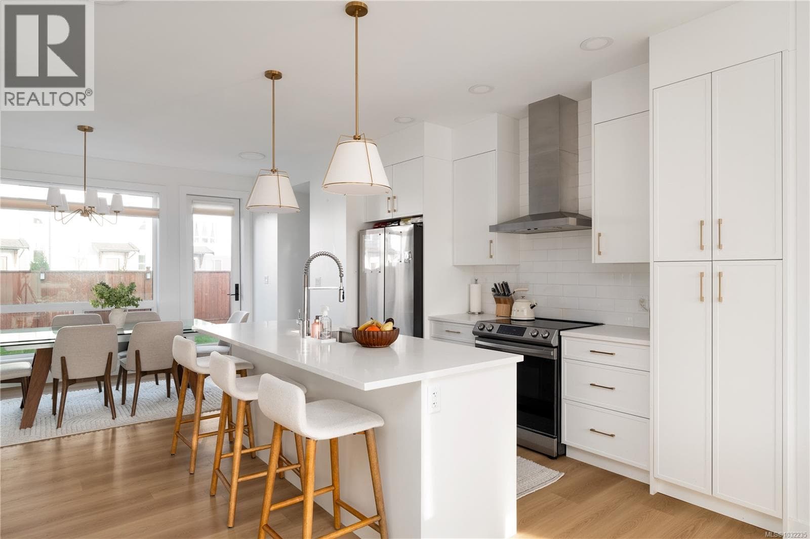 4 bed 4 bath single family at 372 Tradewinds Ave — $1,139,900
