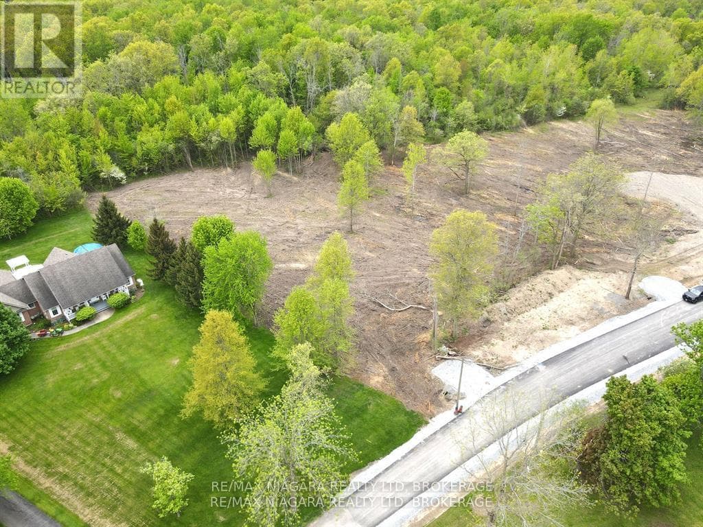 2121 HOUCK CRESCENT photo 2