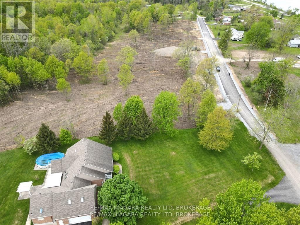 2121 HOUCK CRESCENT photo 3