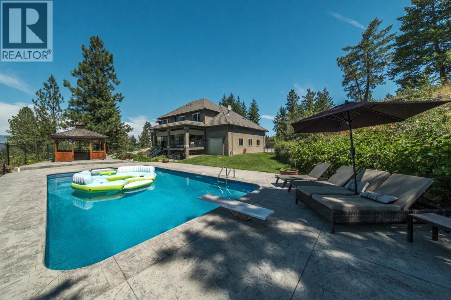 2615 Harvard Road photo 3
