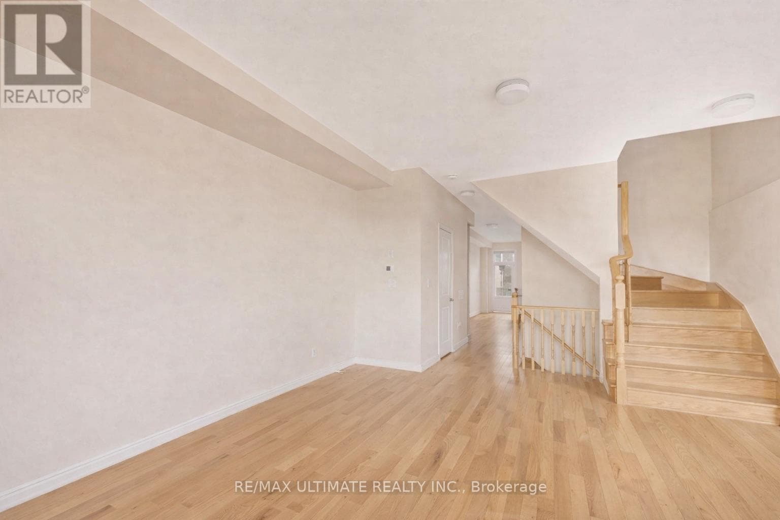 2632 CASTLEGATE CROSSING DRIVE photo 4
