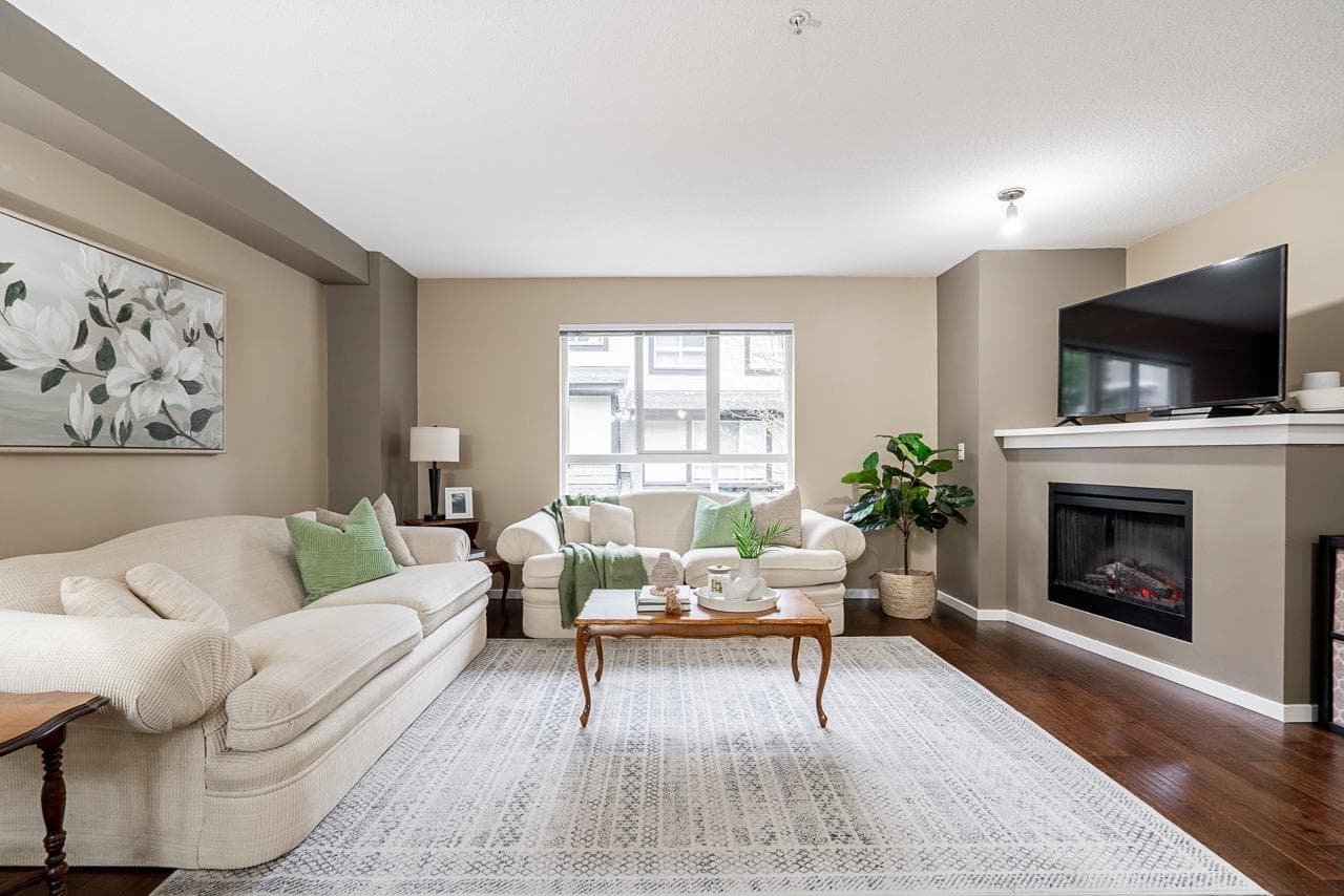3 bed 2 bath single family at 120 6747 203 STREET — $689,980