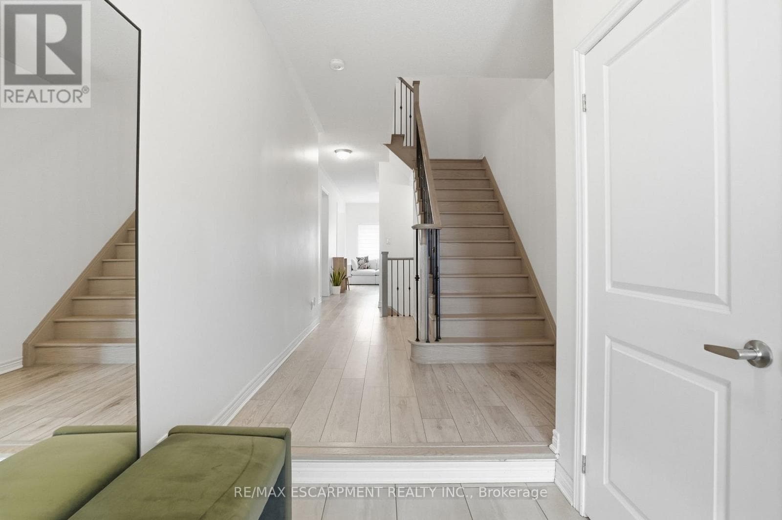 48 HARMONY WAY N photo 4