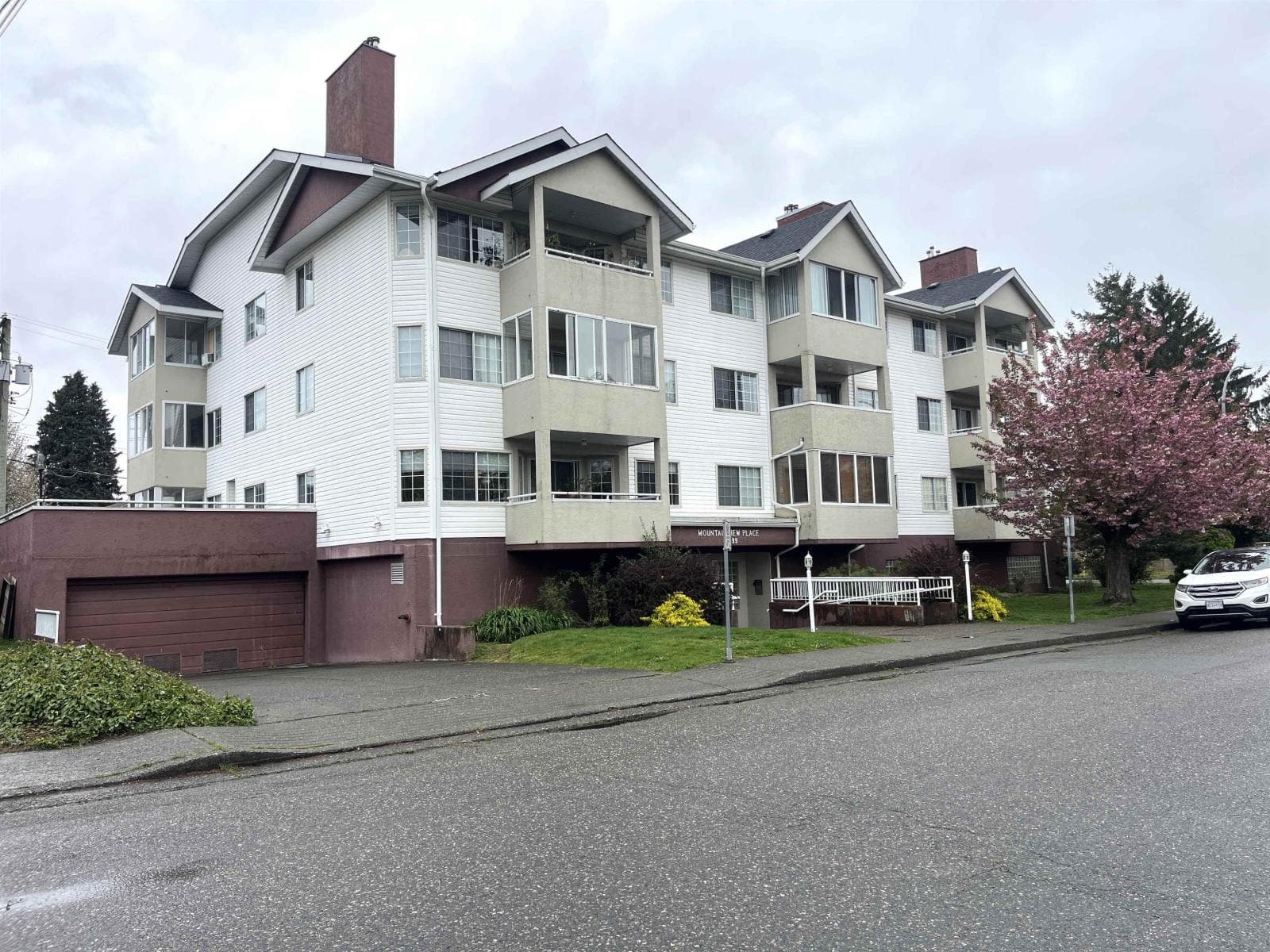 2 bed 1 bath single family at 305 46199 MARGARET AVENUE, Chilliwack Proper East — $319,900