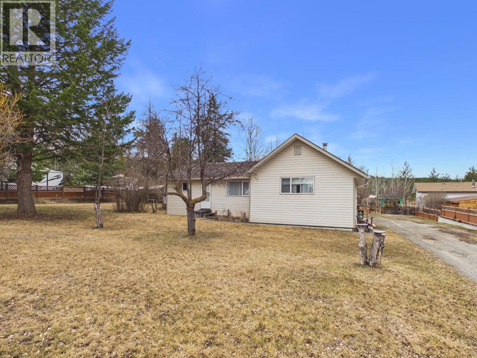 1115 DENNY ROAD photo 2
