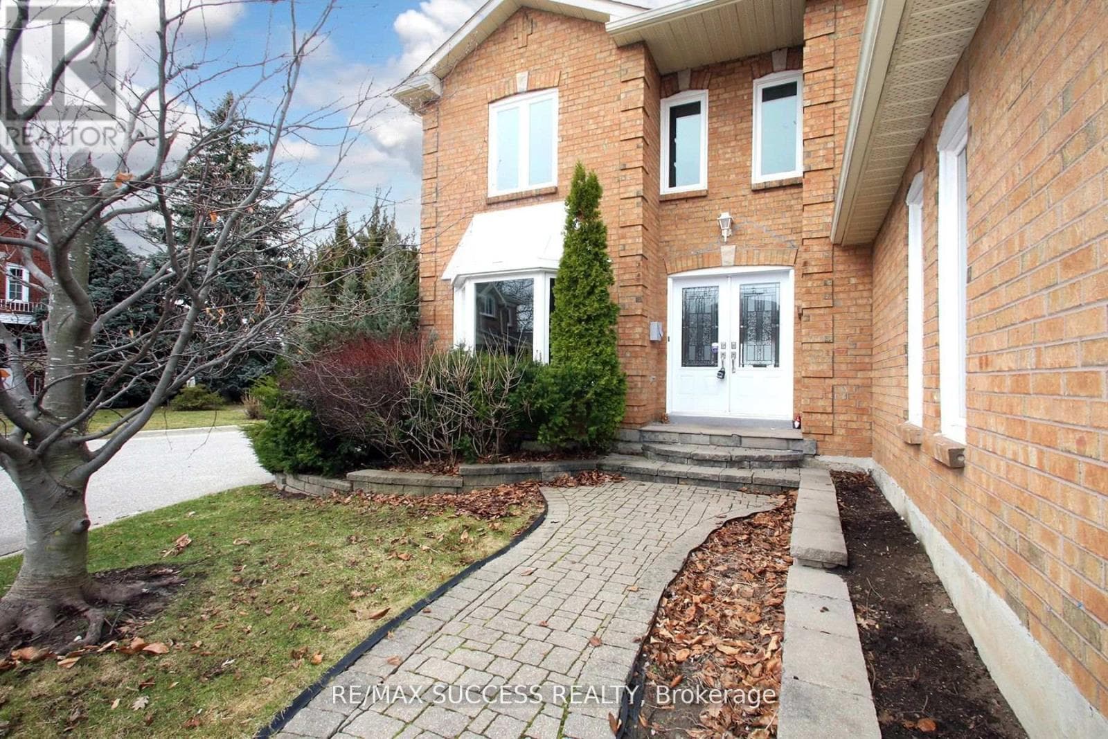 6643 MOCKINGBIRD LANE photo 3