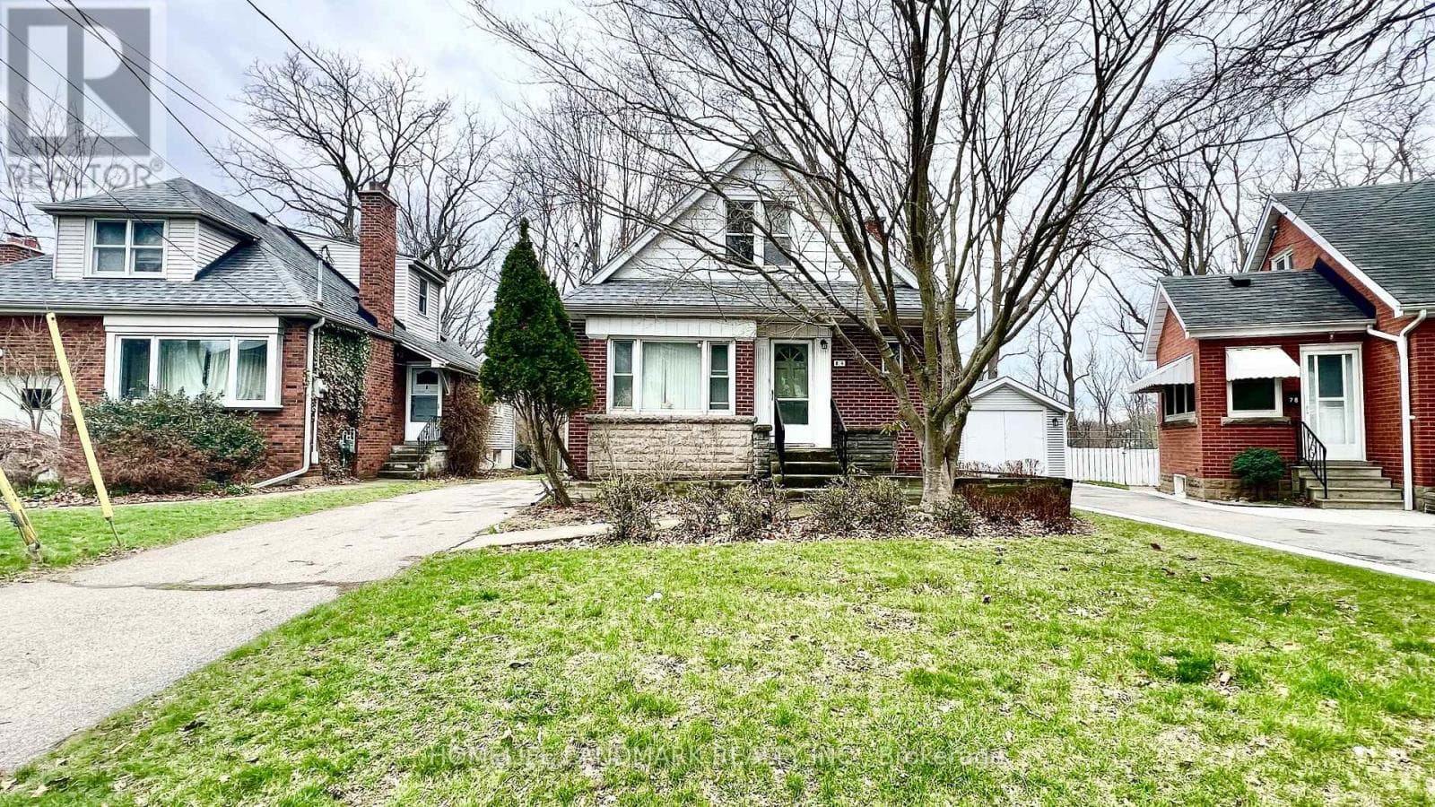 6 bed 3 bath single family at 84 BINKLEY CRESCENT — $899,900