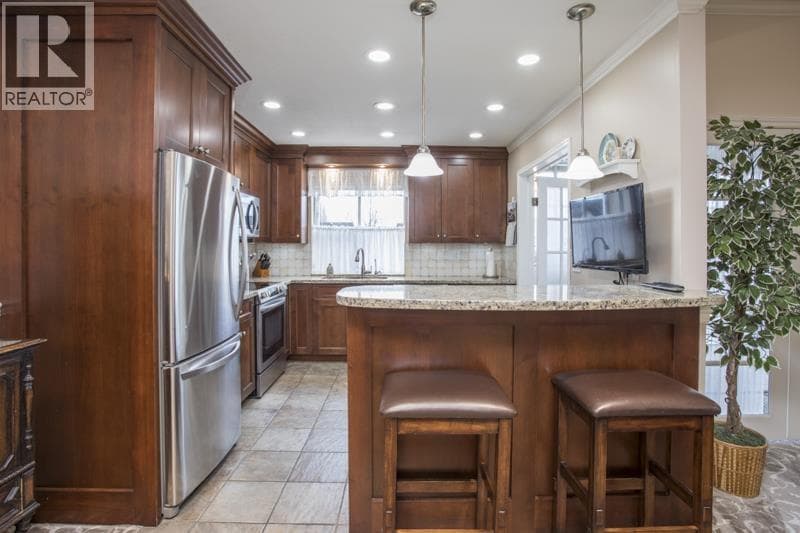 40 7540 ABERCROMBIE DRIVE photo 5