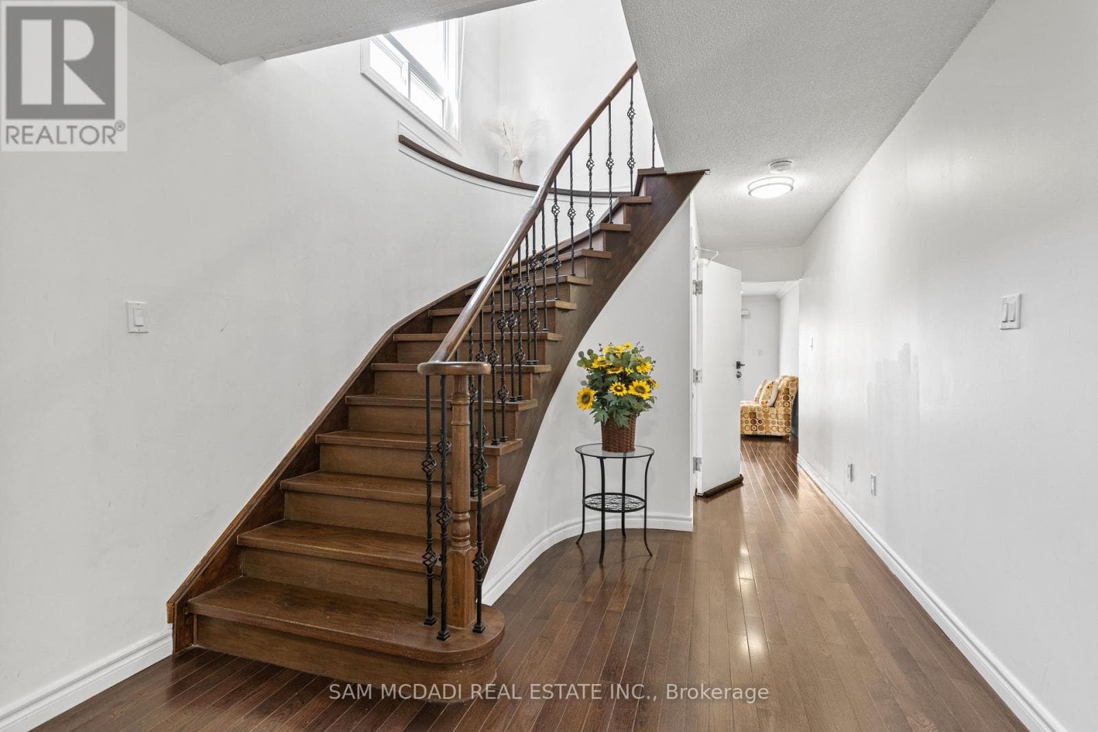 6282 CAMGREEN CIRCLE photo 3
