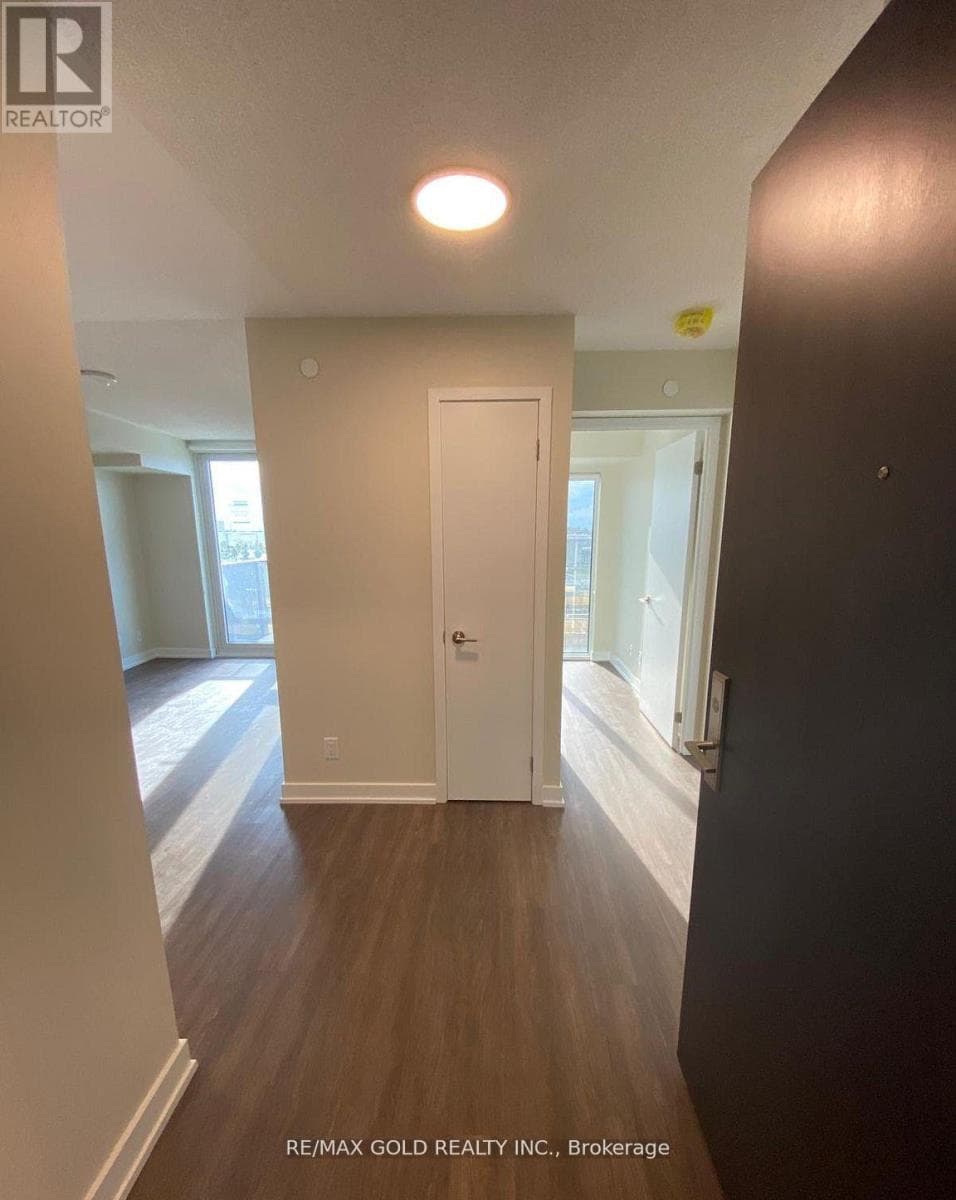 515 - 38 MONTE KWINTER COURT photo 3
