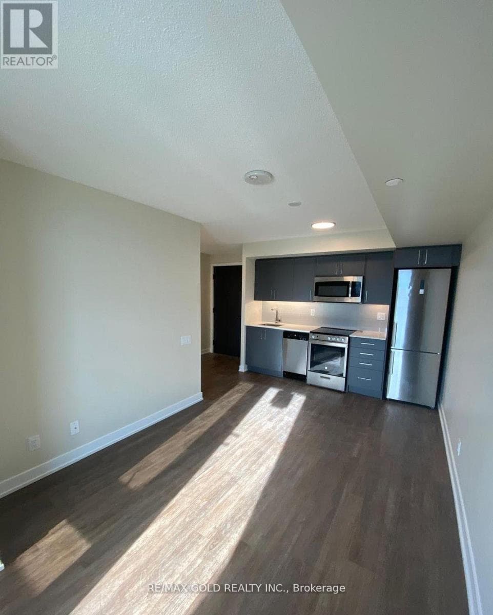 515 - 38 MONTE KWINTER COURT photo 4