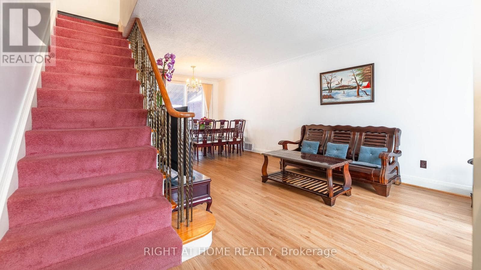 82 TOWER DRIVE photo 5