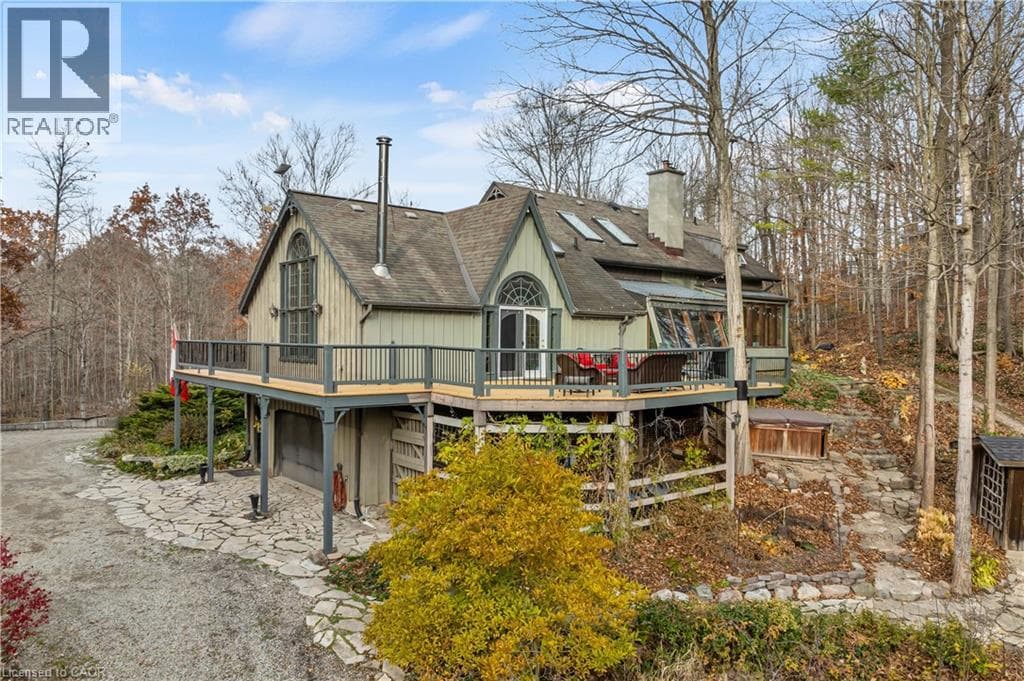 4766 HYNDMAN Drive photo 3