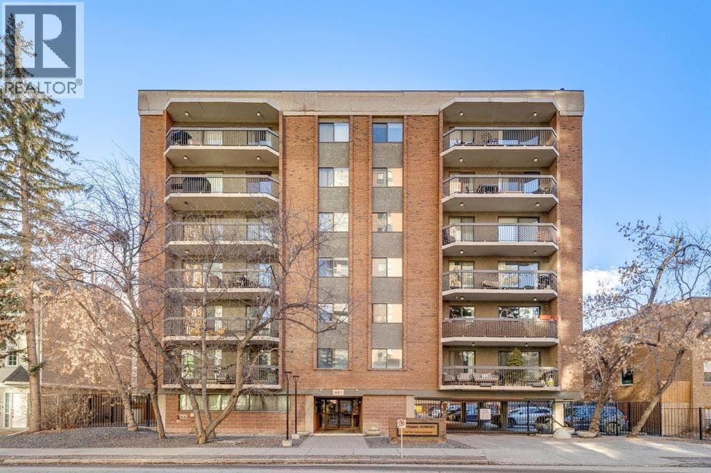 2 bed 1 bath single family at 404, 537 14 Avenue SW — $275,000