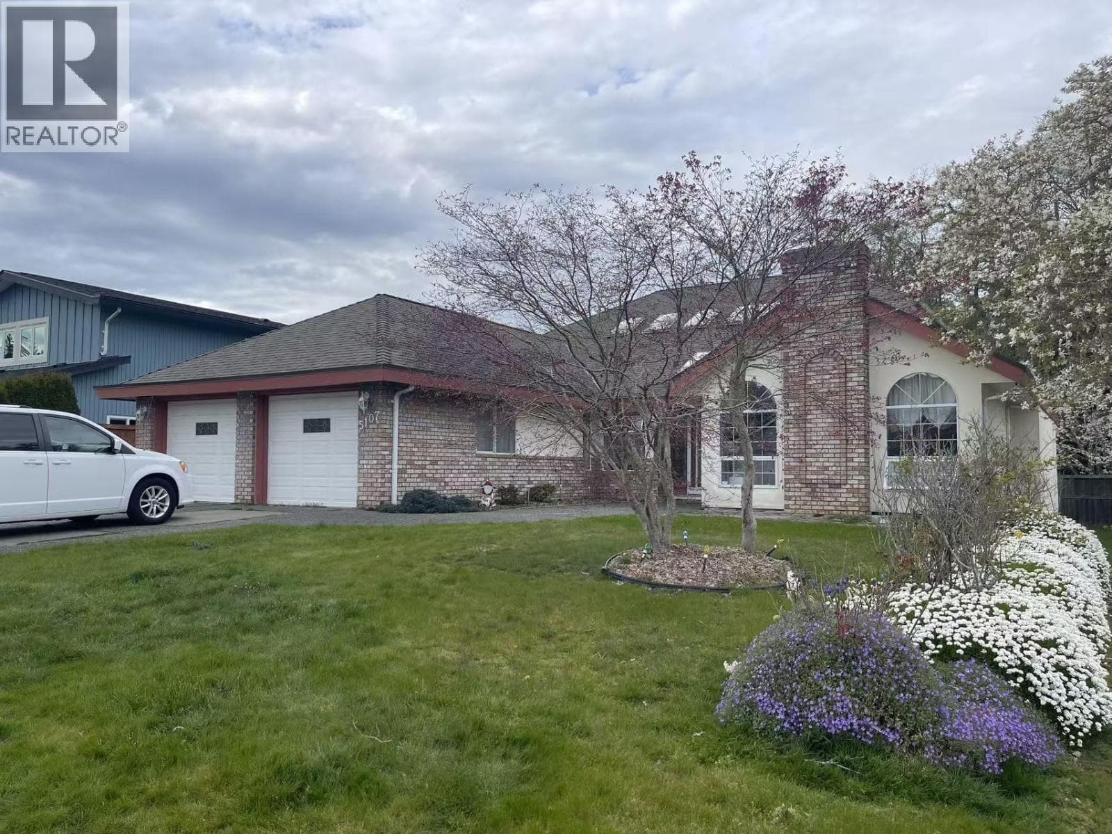 5107 2A AVENUE photo 4