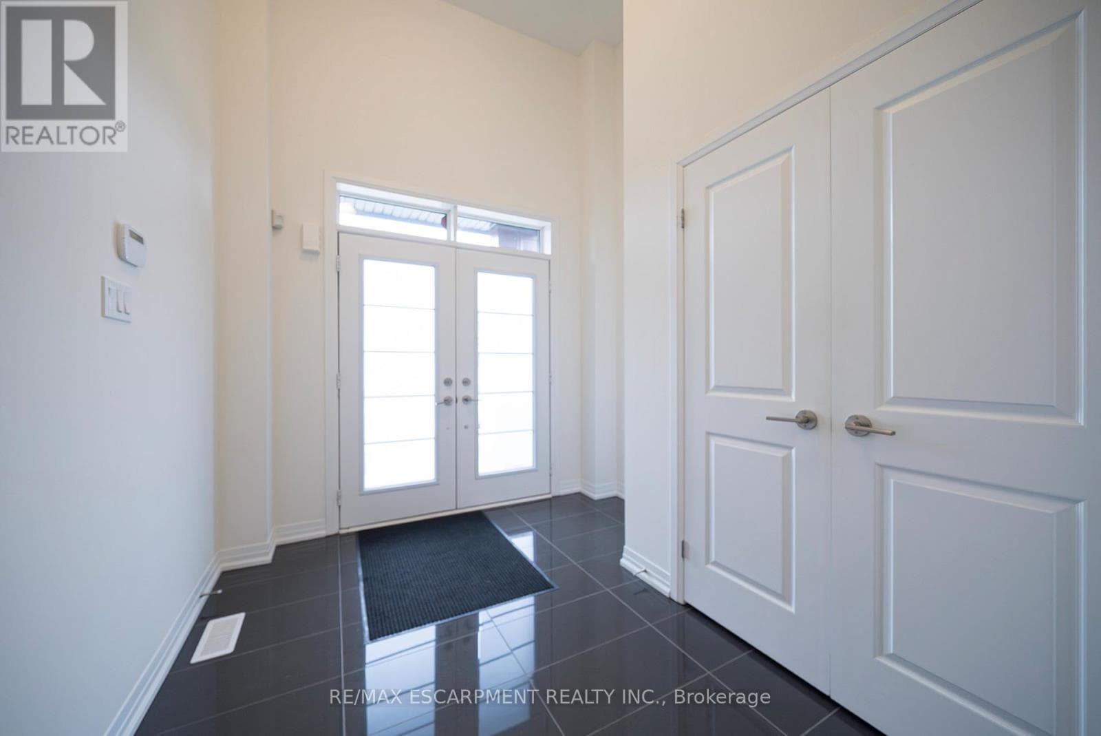 9 TARRISON STREET photo 3