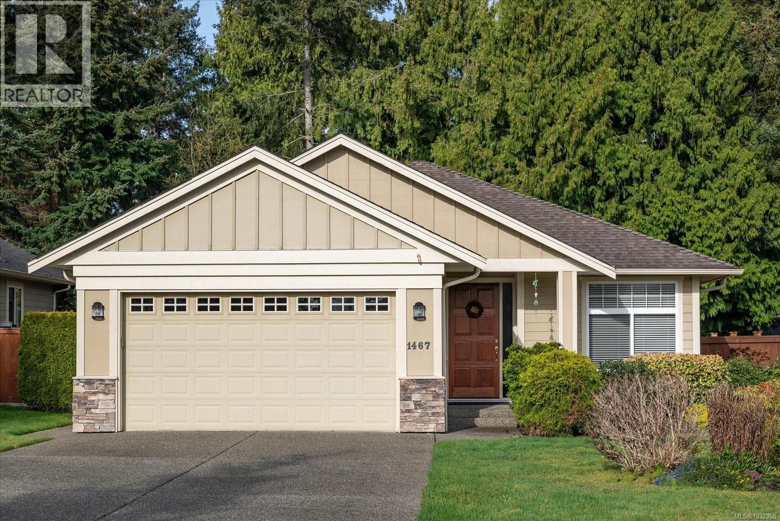 3 bed 2 bath single family at 1467 SUMAR Lane — $925,000