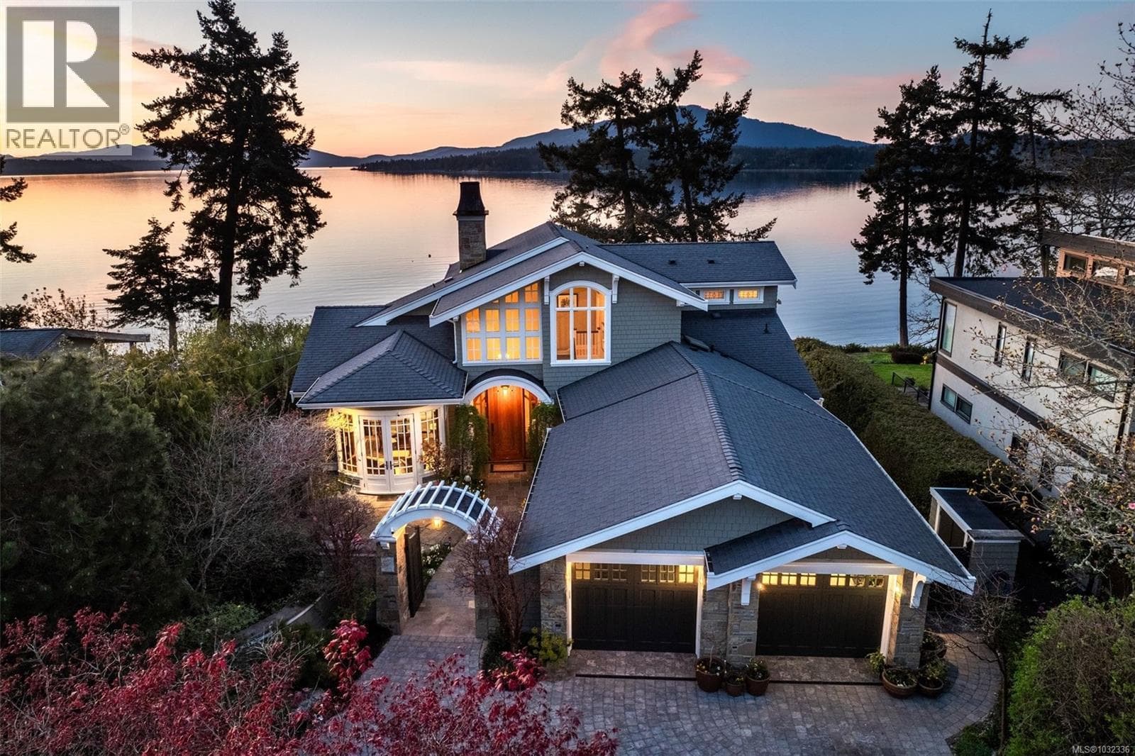 3 bed 4 bath single family at 9752 Glynnwood Park Rd — $5,795,000