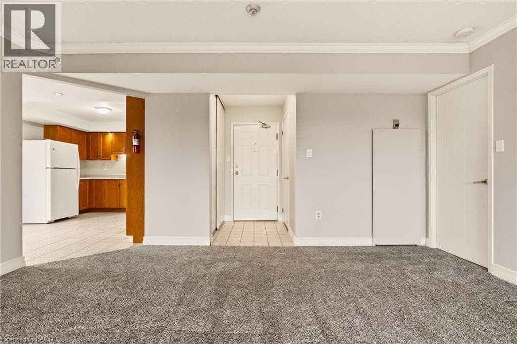 5070 PINEDALE Avenue Unit# 407 photo 3