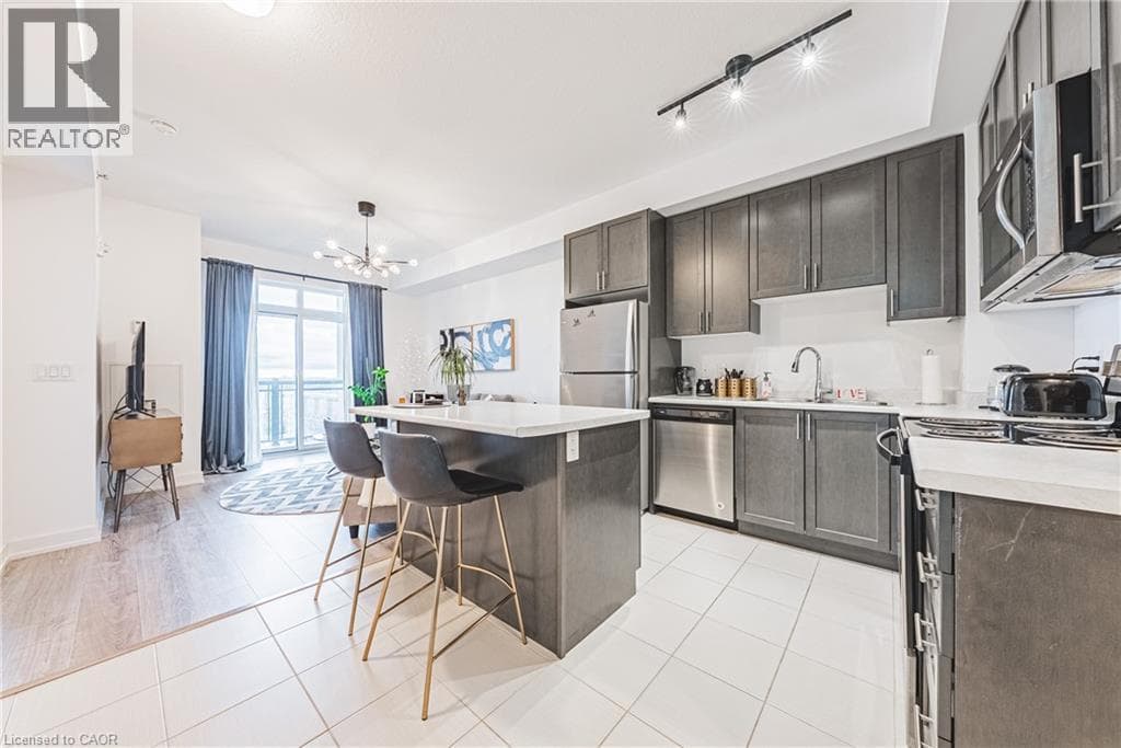 2486 OLD BRONTE Road Unit# 711 photo 3