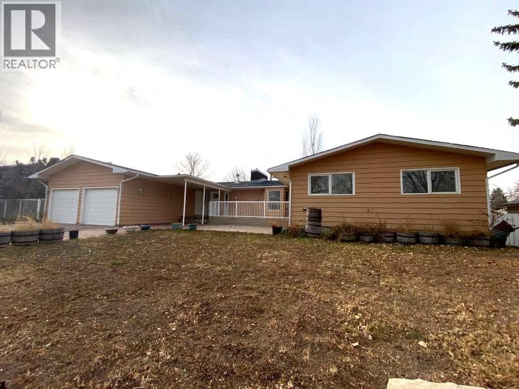 7 bed 5 bath single family at 75 Greenbrook Road E — $449,000