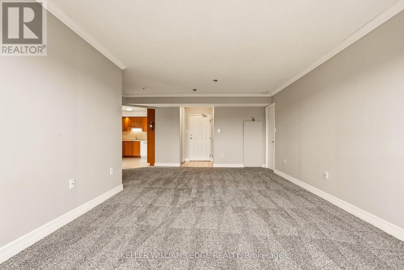 407 - 5070 PINEDALE AVENUE photo 3