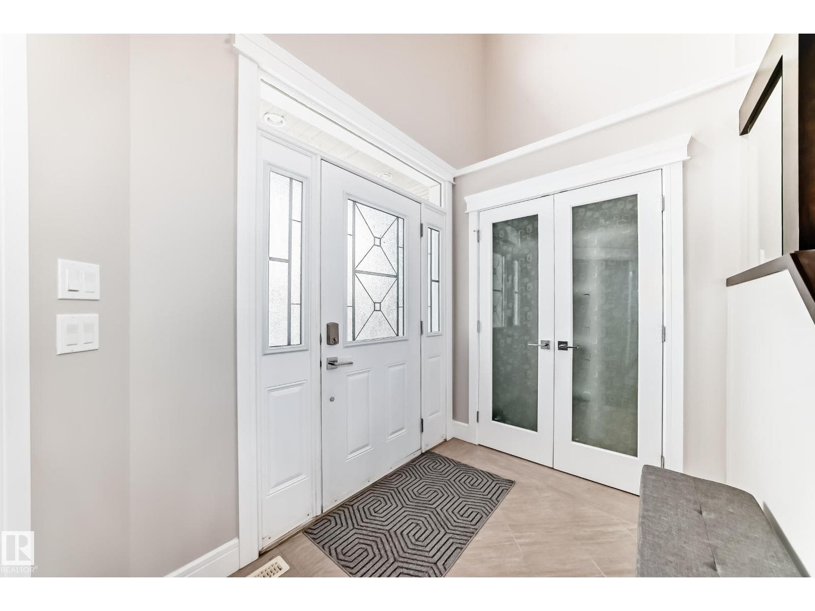 4134 CHARLES LI SW photo 2