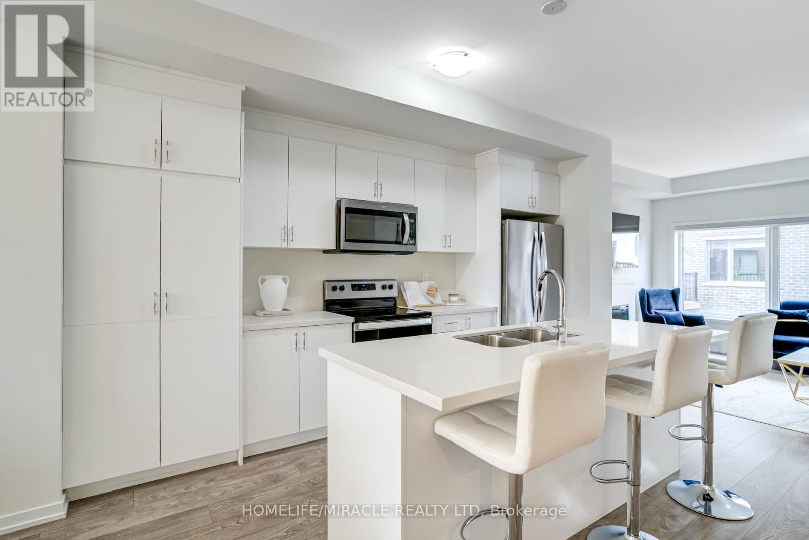 18 QUEENSLAND CRESCENT photo 4