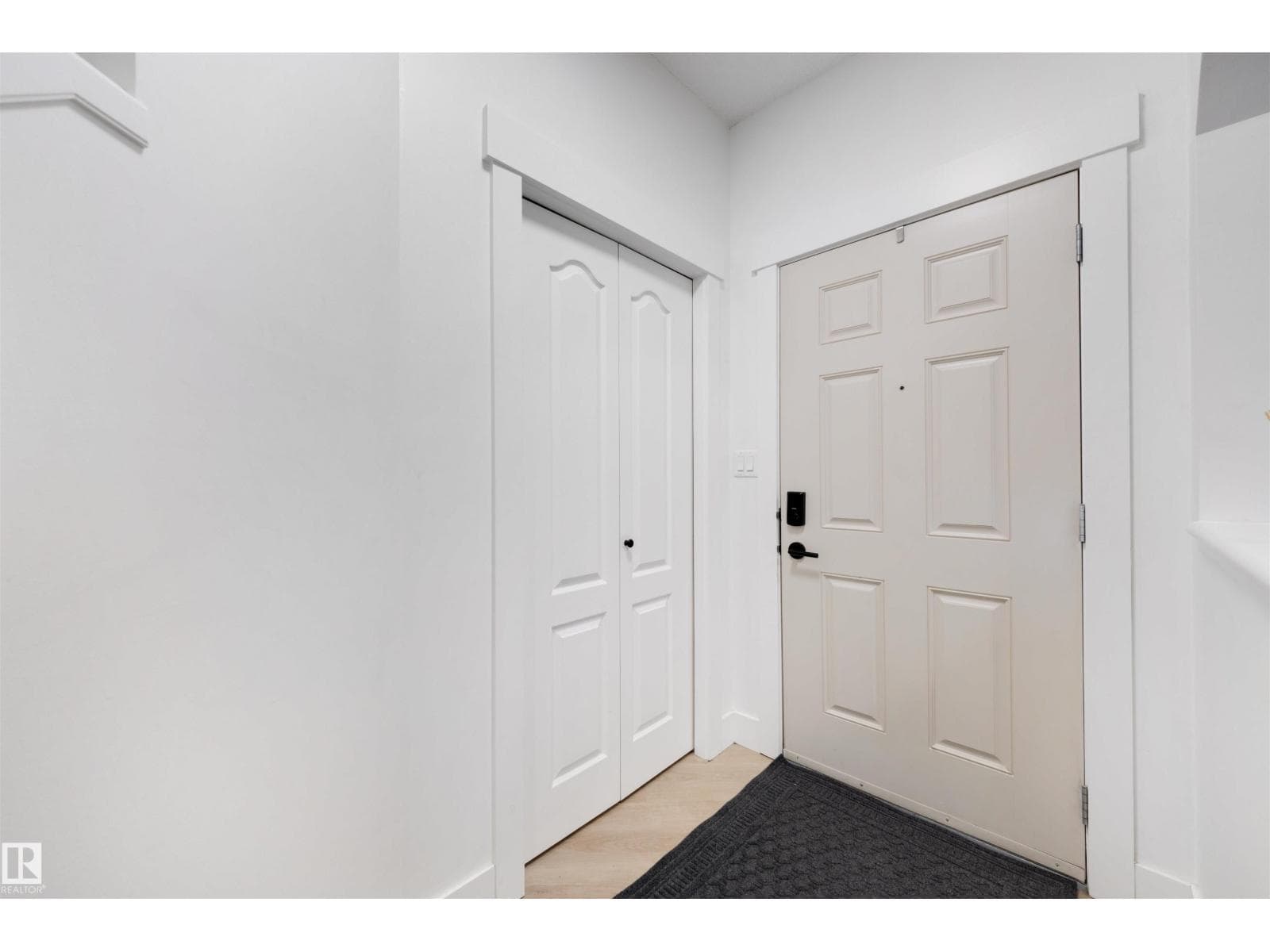1322 MALONE PL NW photo 2