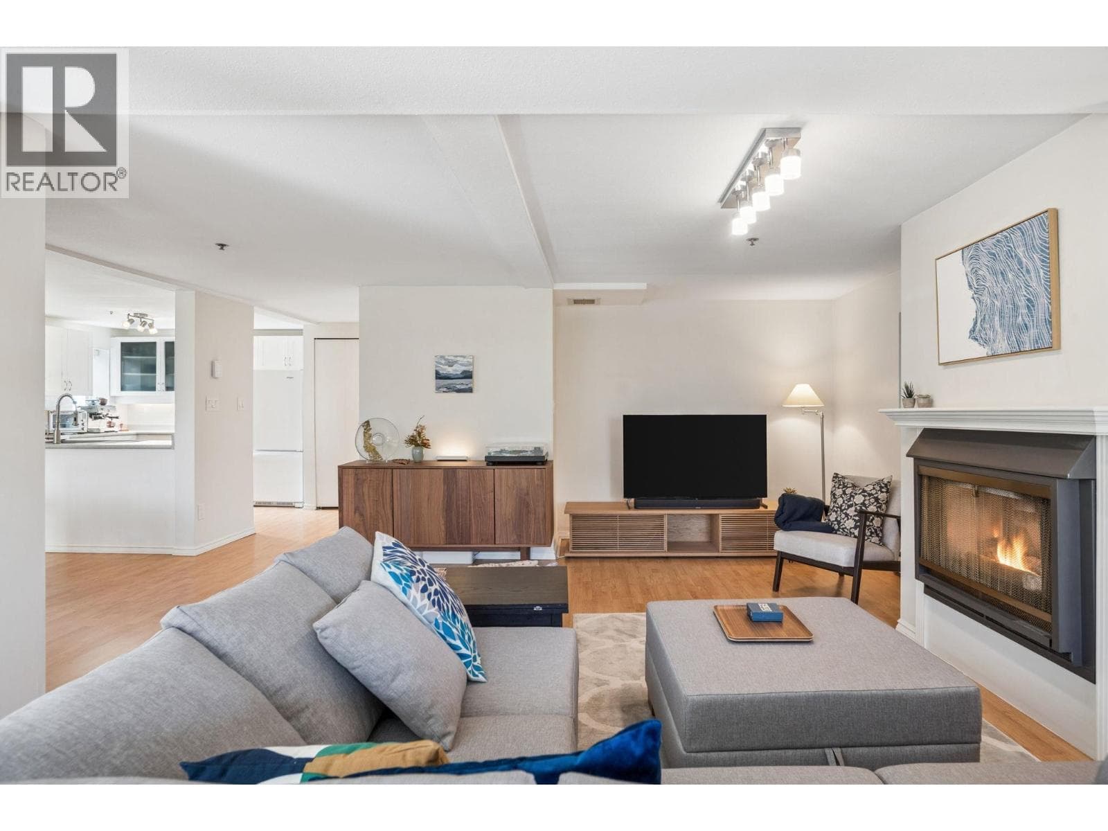 4306 SOPHIA STREET photo 4